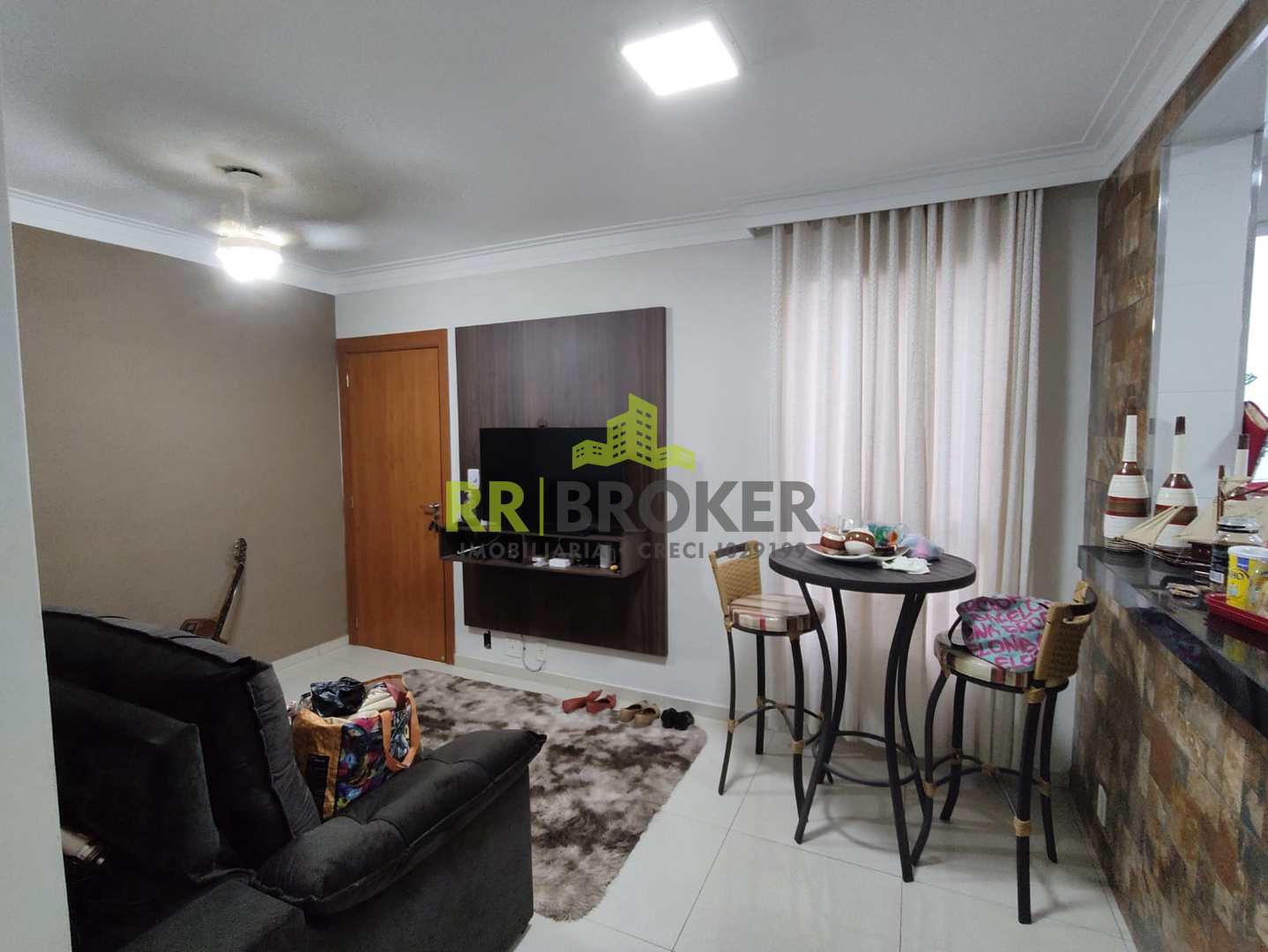 Apartamento à venda com 2 quartos - Foto 1