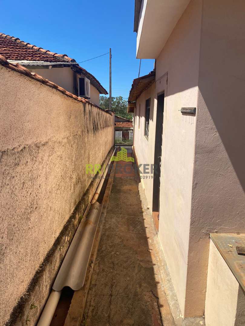 Casa à venda com 3 quartos, 400m² - Foto 15