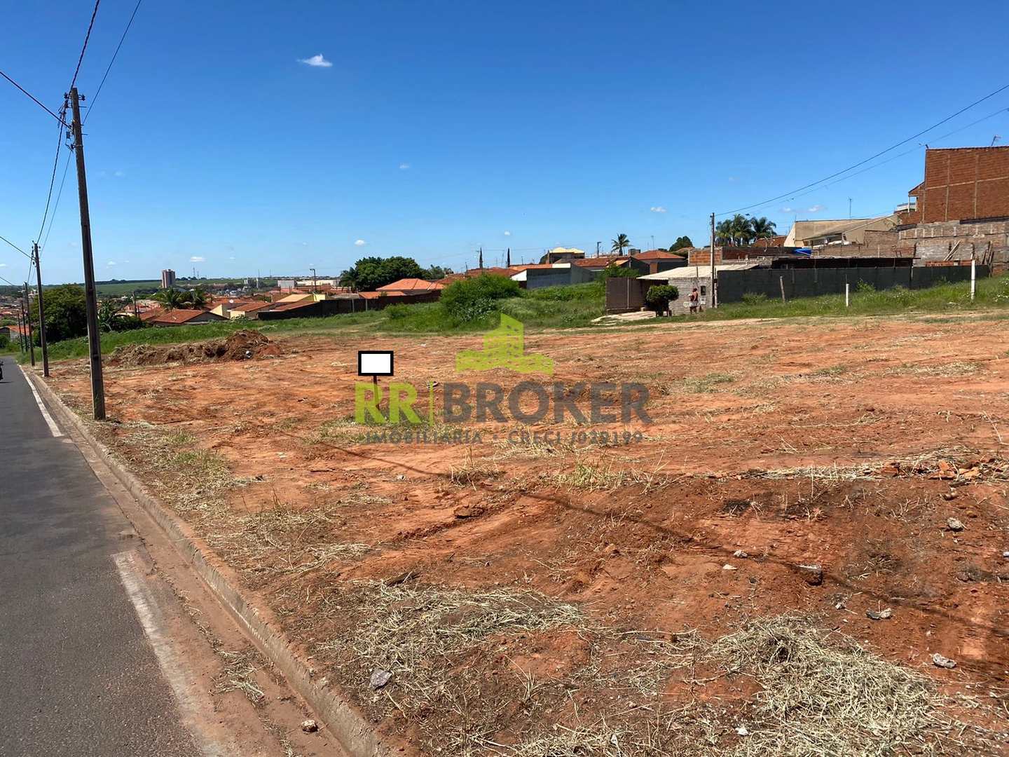 Terreno à venda, 1600m² - Foto 1