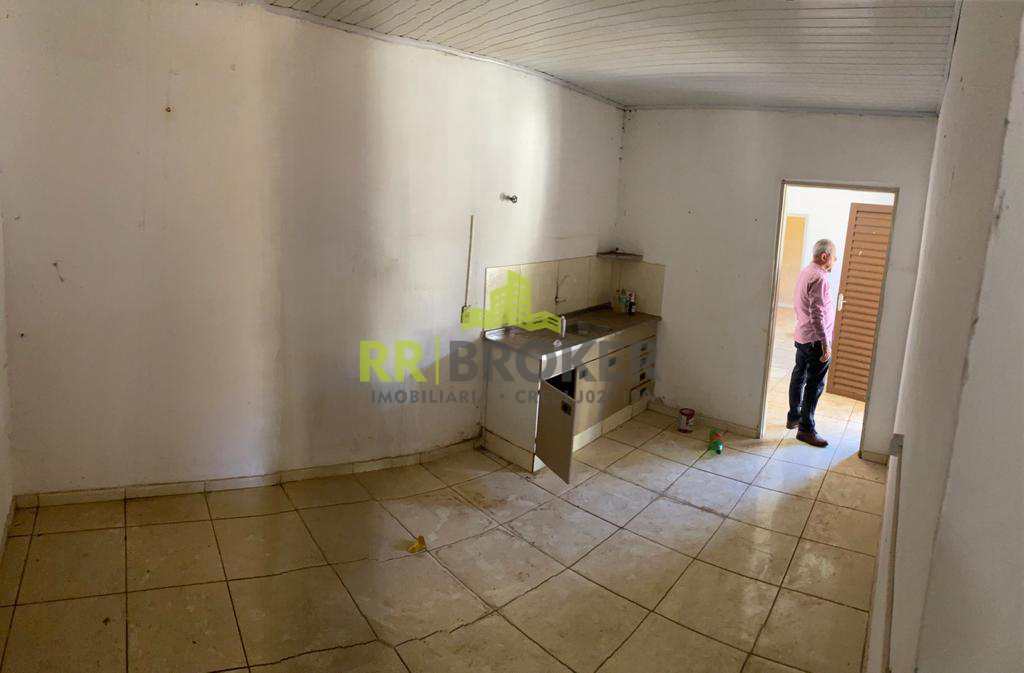 Casa à venda com 2 quartos, 160m² - Foto 5