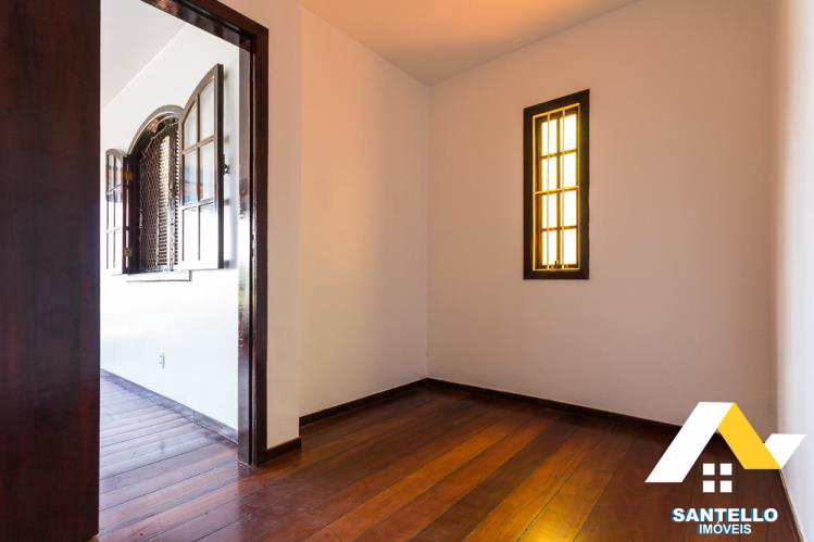 Casa à venda com 3 quartos, 266m² - Foto 27