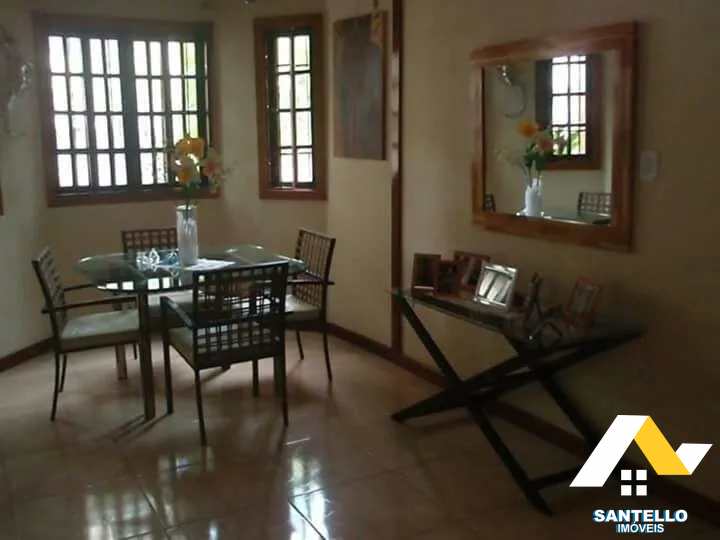 Casa à venda com 3 quartos, 120m² - Foto 2