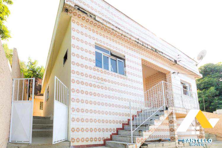 Casa à venda com 3 quartos, 130m² - Foto 1