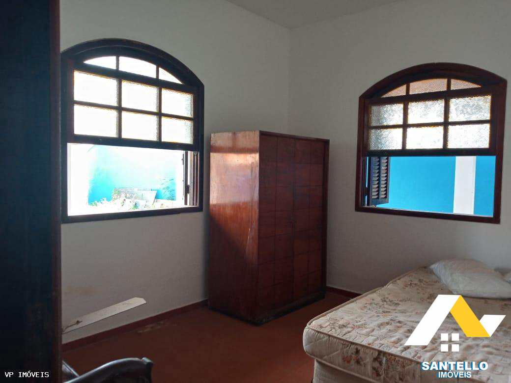 Casa à venda com 3 quartos, 260m² - Foto 4