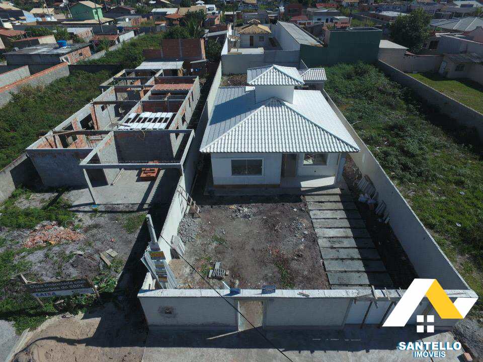 Casa à venda com 3 quartos, 100m² - Foto 4