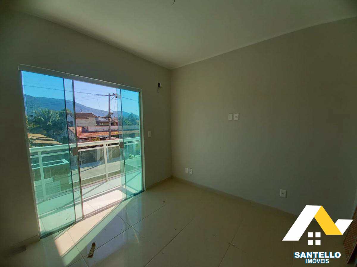 Casa à venda com 2 quartos, 70m² - Foto 6