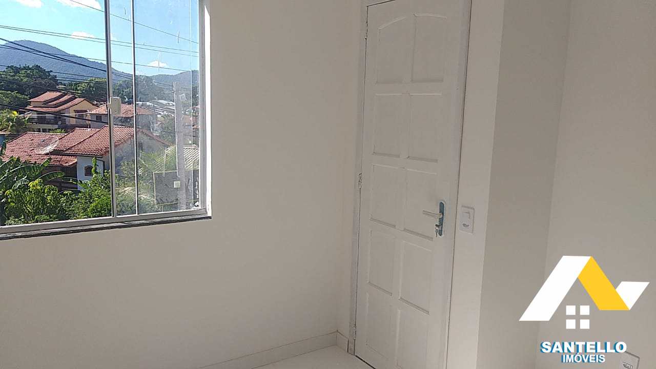 Casa à venda com 2 quartos, 180m² - Foto 4