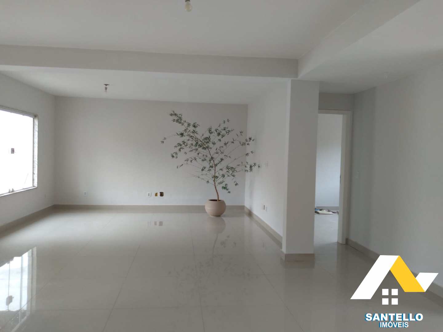 Casa à venda com 4 quartos, 350m² - Foto 3