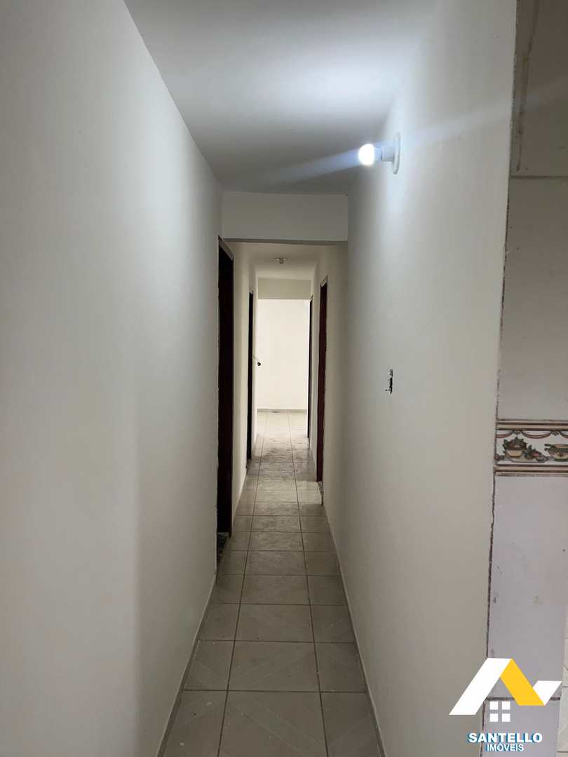 Casa à venda com 3 quartos, 90m² - Foto 17