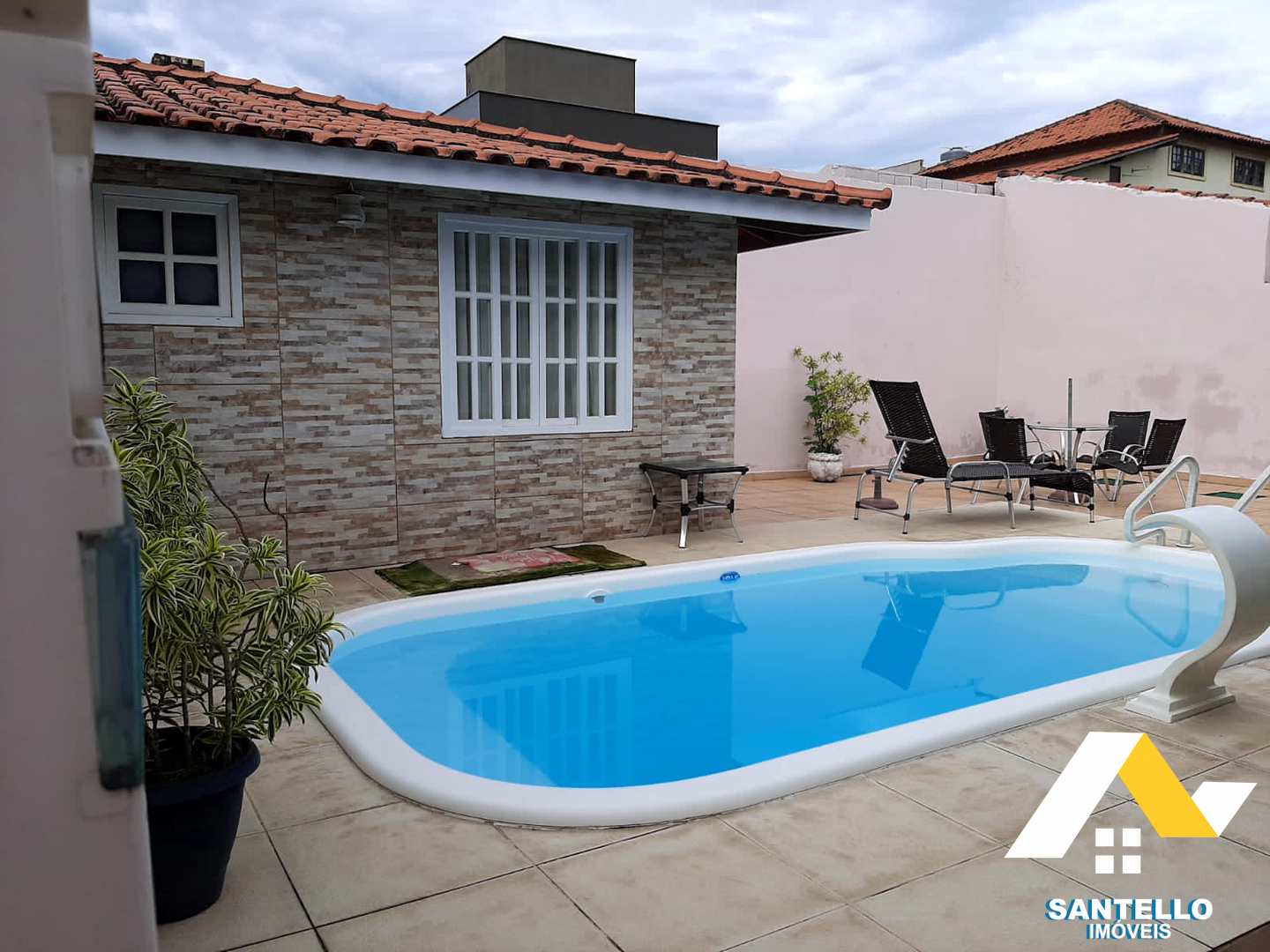 Casa à venda com 3 quartos, 145m² - Foto 3