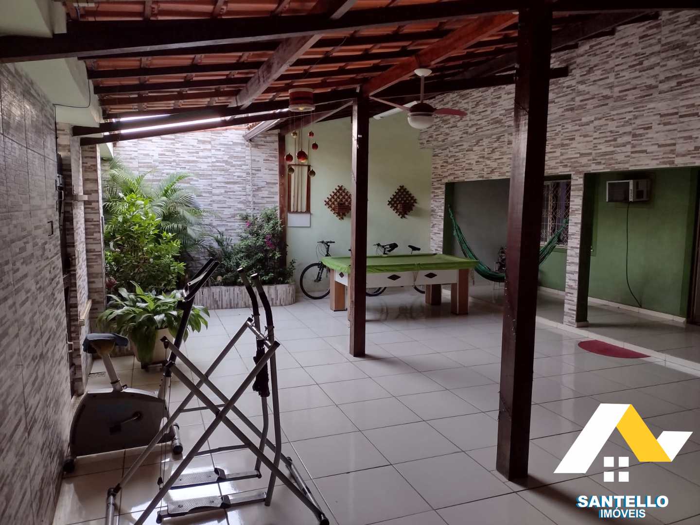 Casa à venda com 3 quartos, 90m² - Foto 2