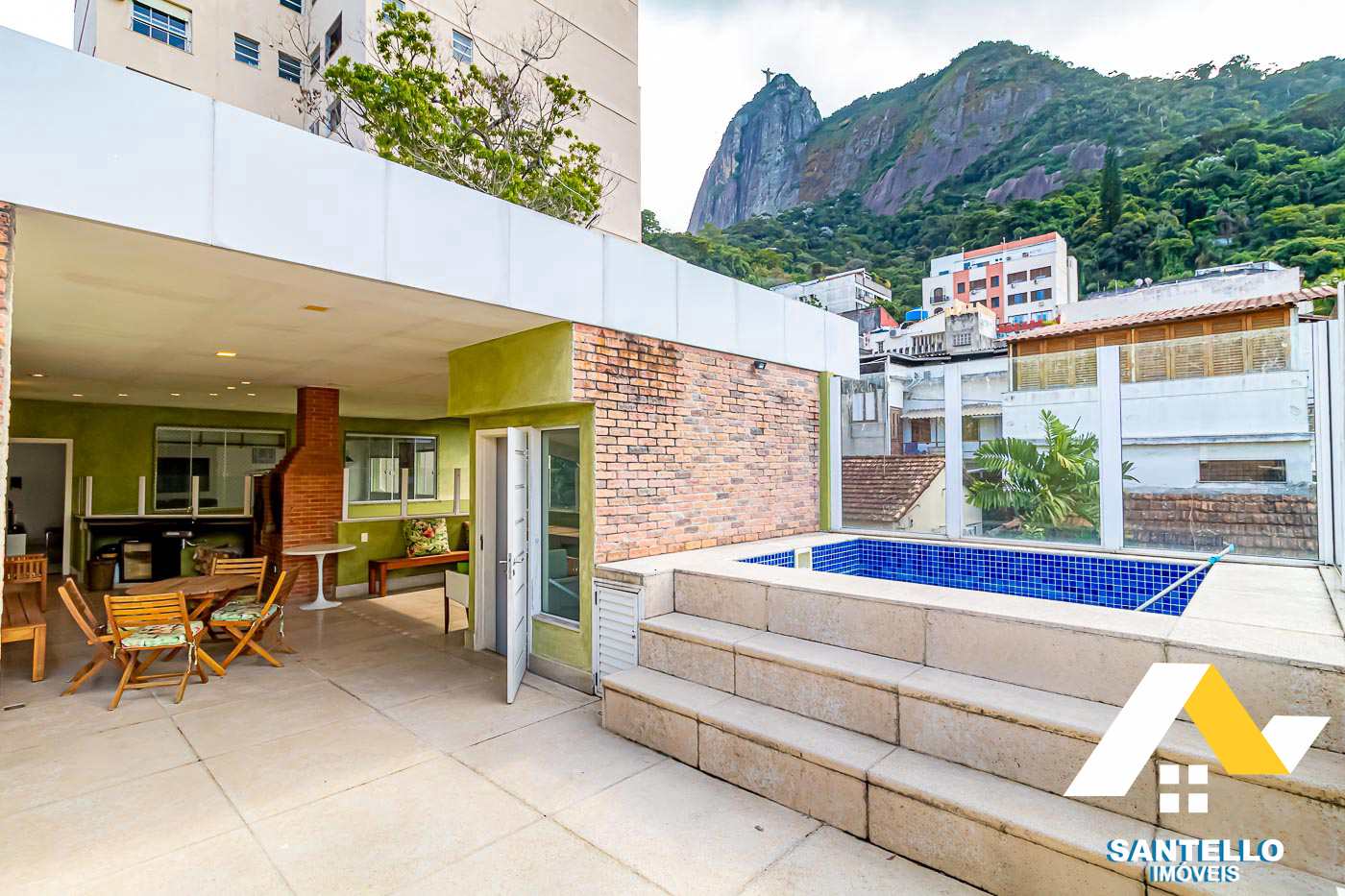 Casa à venda com 4 quartos, 595m² - Foto 1