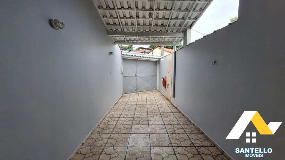 Casa à venda com 2 quartos, 113m² - Foto 1