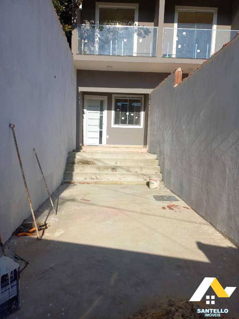 Casa à venda com 2 quartos, 85m² - Foto 2