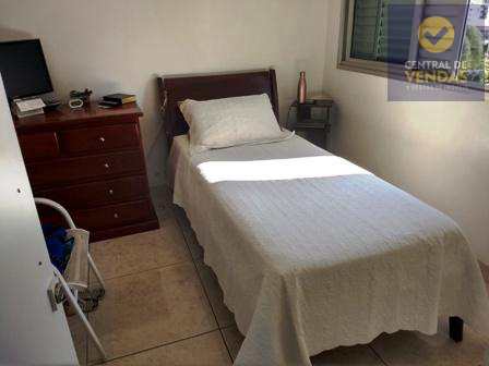 Apartamento à venda com 4 quartos, 160m² - Foto 15