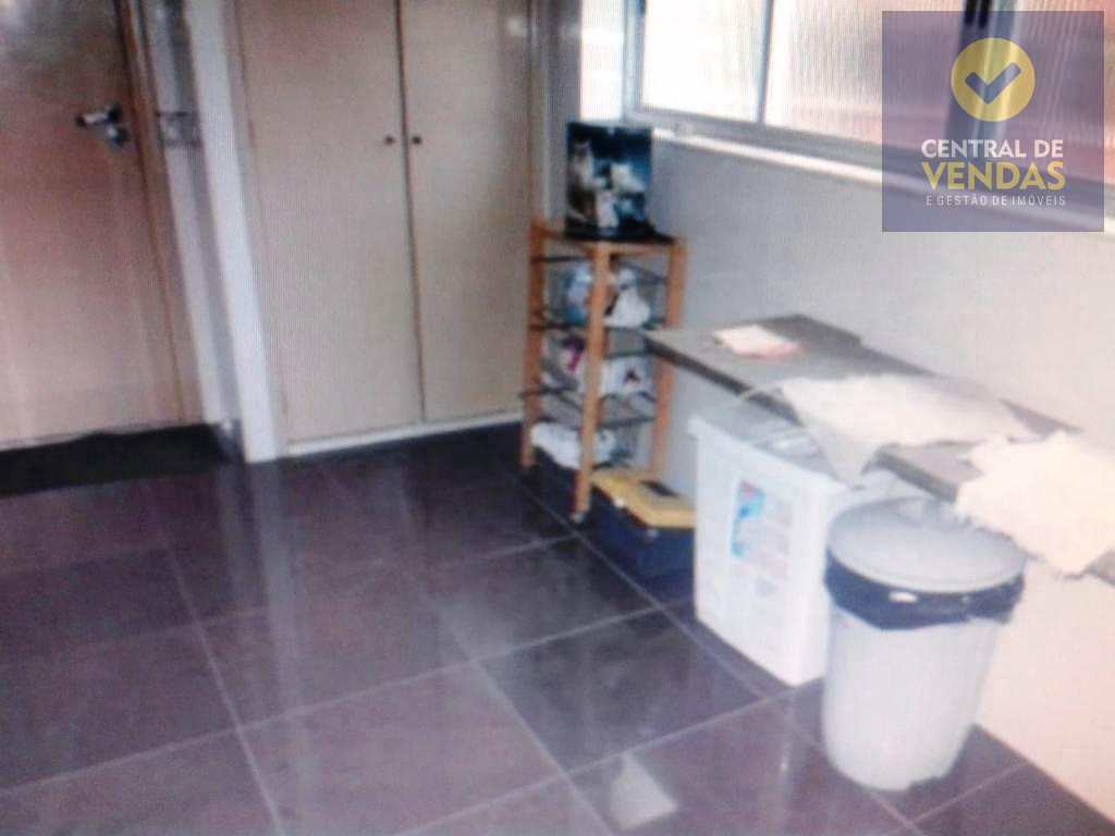 Apartamento à venda com 4 quartos, 240m² - Foto 3