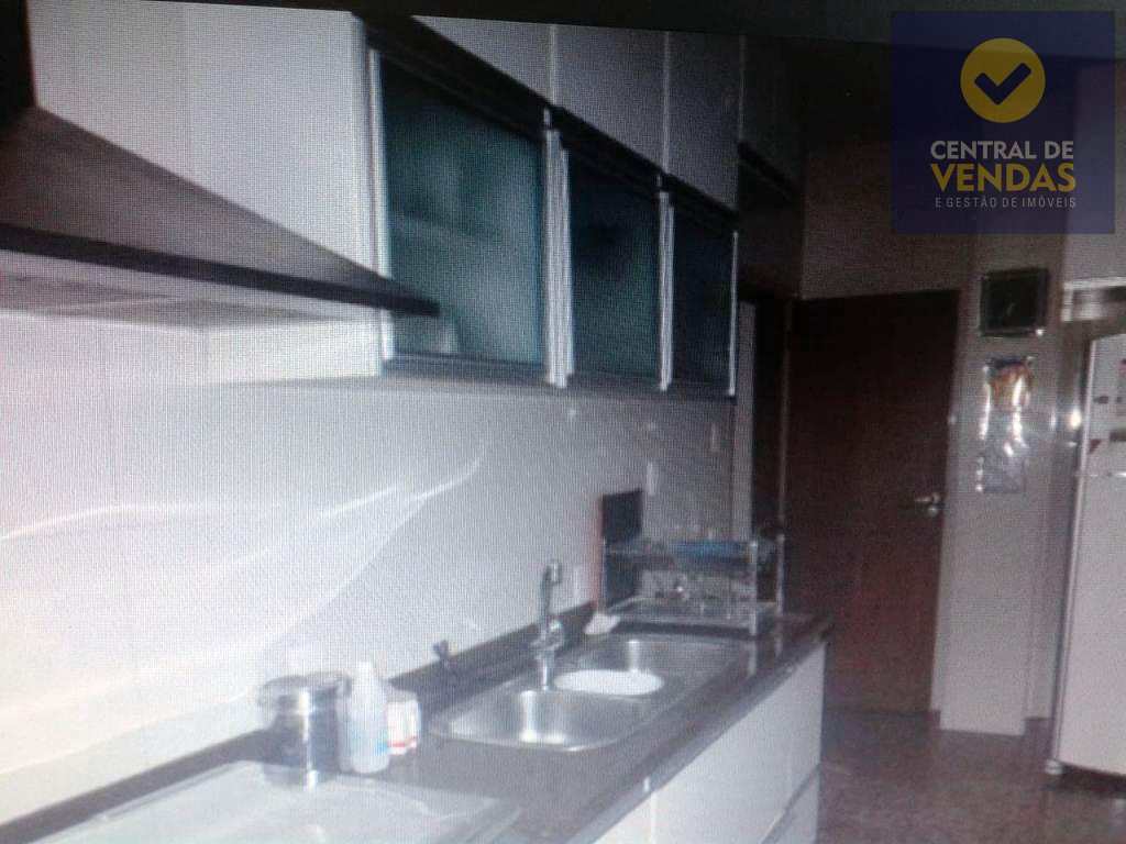 Apartamento à venda com 4 quartos, 240m² - Foto 14