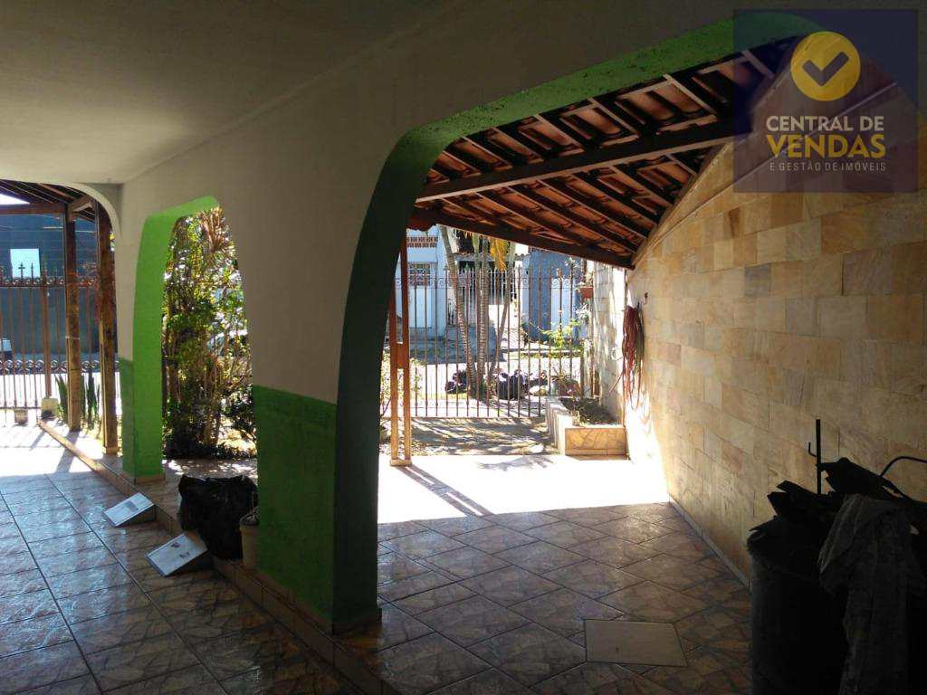 Casa à venda com 3 quartos, 360m² - Foto 21