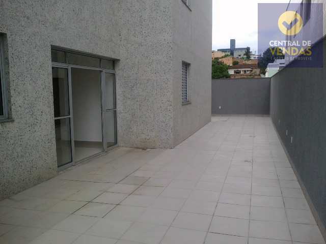 Apartamento à venda com 3 quartos, 134m² - Foto 9