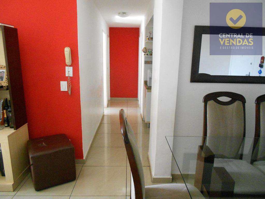 Apartamento à venda com 3 quartos, 96m² - Foto 4