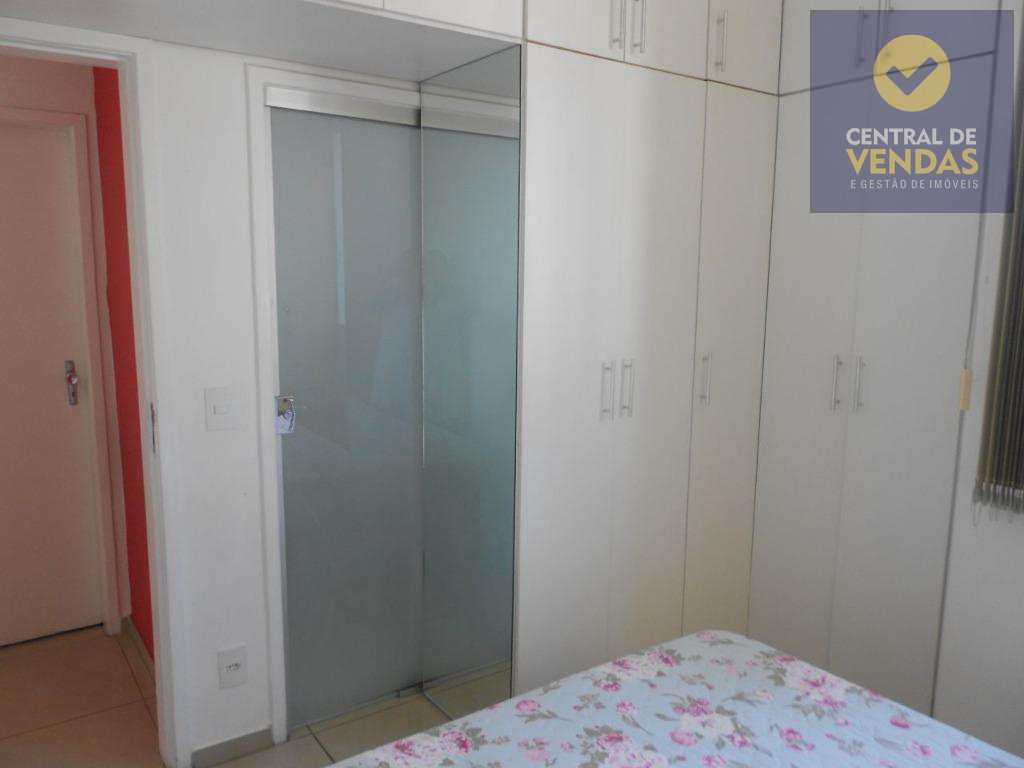 Apartamento à venda com 3 quartos, 96m² - Foto 6