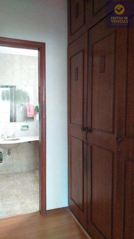 Apartamento à venda com 4 quartos, 187m² - Foto 16