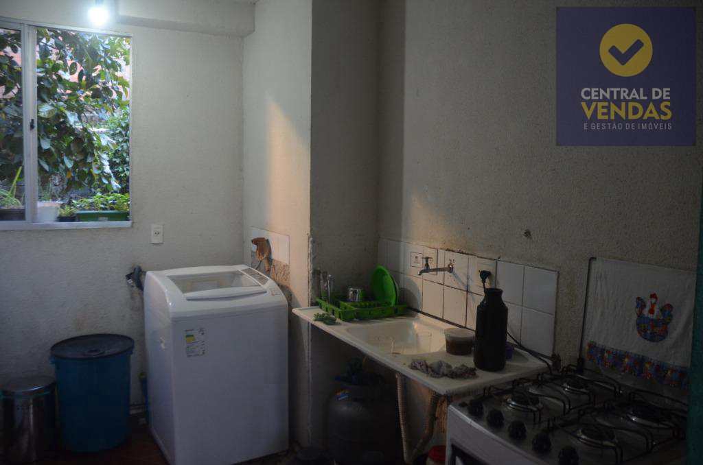 Apartamento à venda com 2 quartos, 60m² - Foto 5