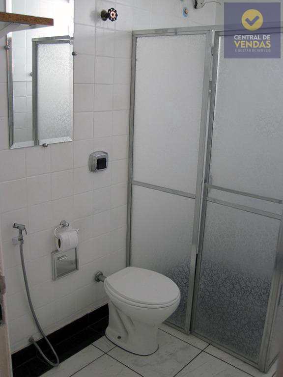 Apartamento à venda com 2 quartos, 65m² - Foto 11