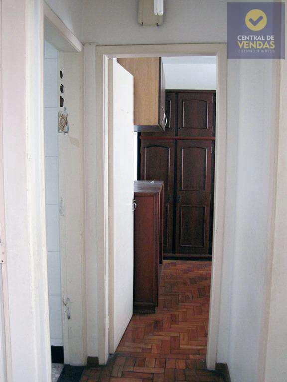 Apartamento à venda com 2 quartos, 65m² - Foto 3