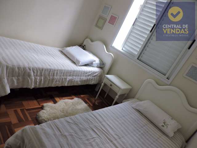 Casa à venda com 4 quartos, 120m² - Foto 16