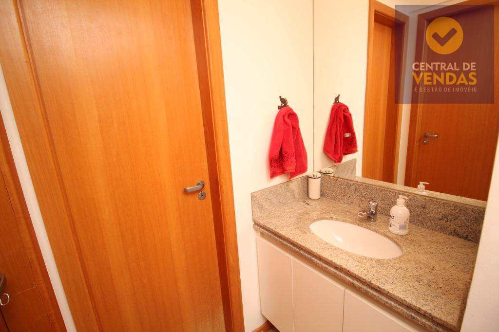 Apartamento à venda com 2 quartos, 70m² - Foto 12