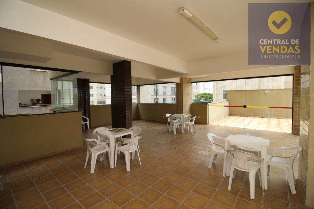 Apartamento à venda com 2 quartos, 70m² - Foto 18