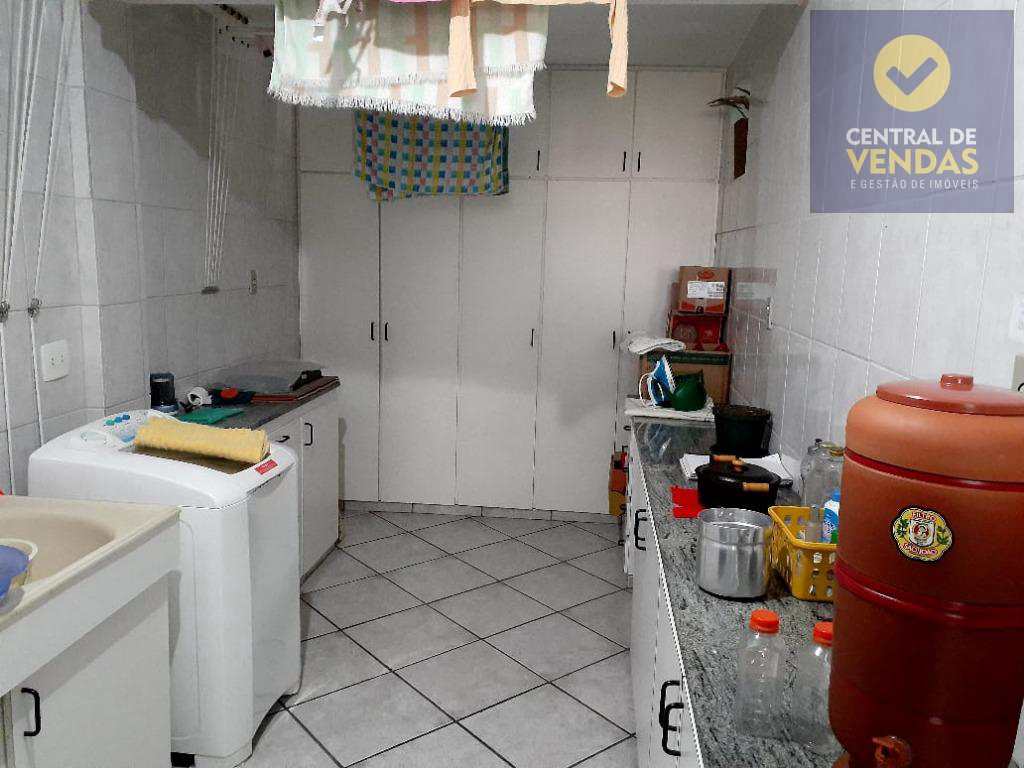 Apartamento à venda com 3 quartos, 165m² - Foto 15