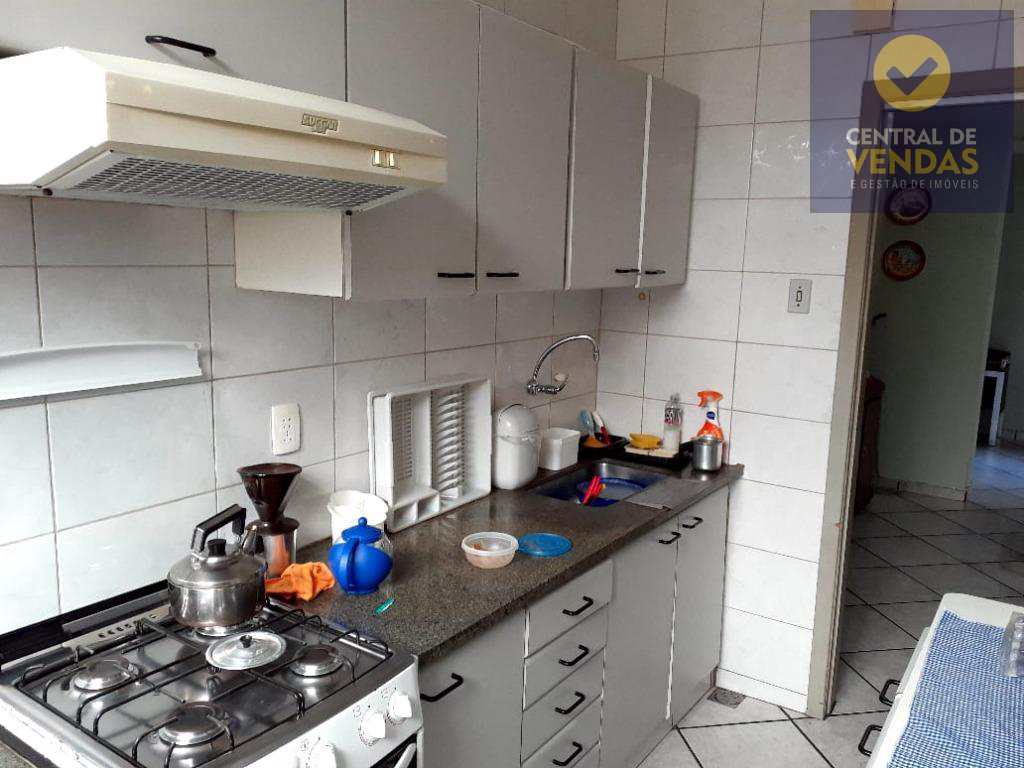 Apartamento à venda com 3 quartos, 165m² - Foto 17