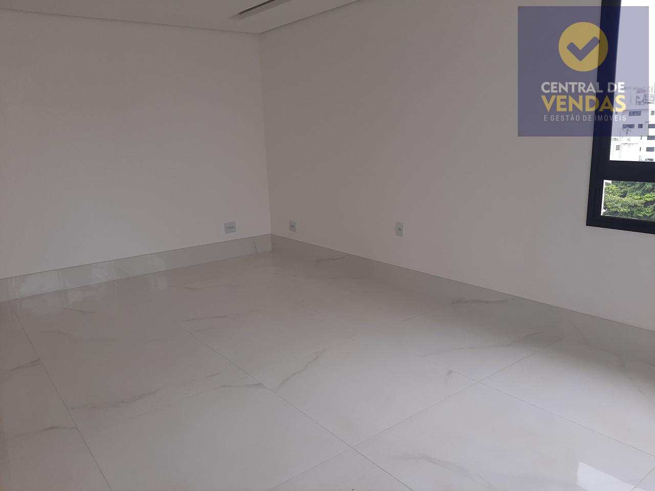 Apartamento à venda com 3 quartos, 90m² - Foto 3