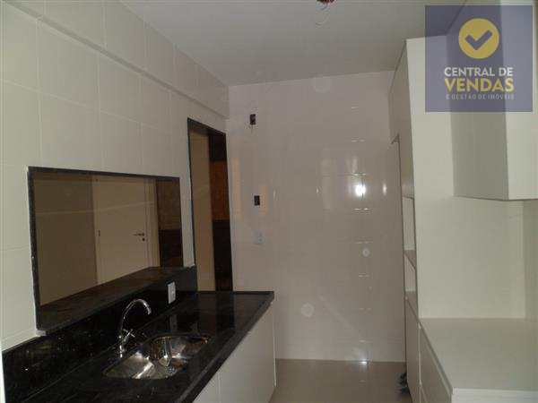 Apartamento à venda com 2 quartos, 72m² - Foto 5