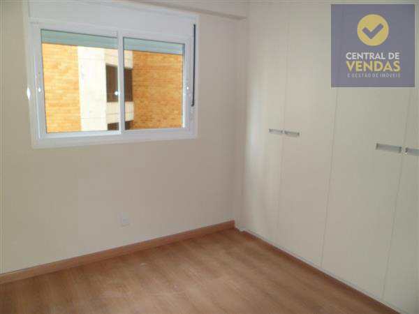 Apartamento à venda com 2 quartos, 72m² - Foto 4