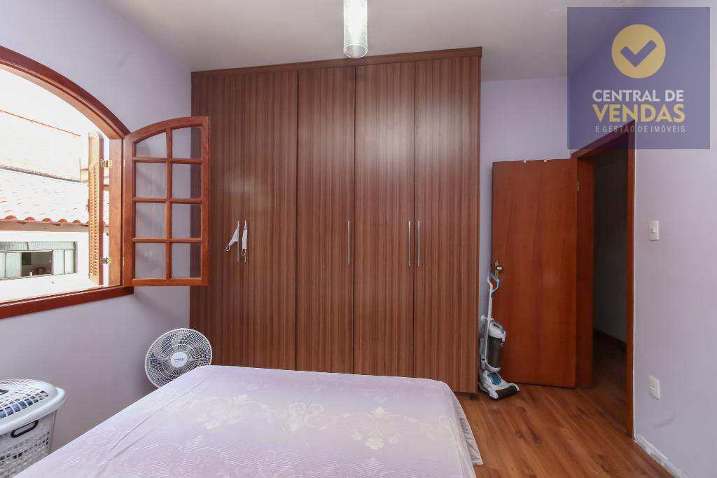 Casa à venda com 4 quartos, 360m² - Foto 24