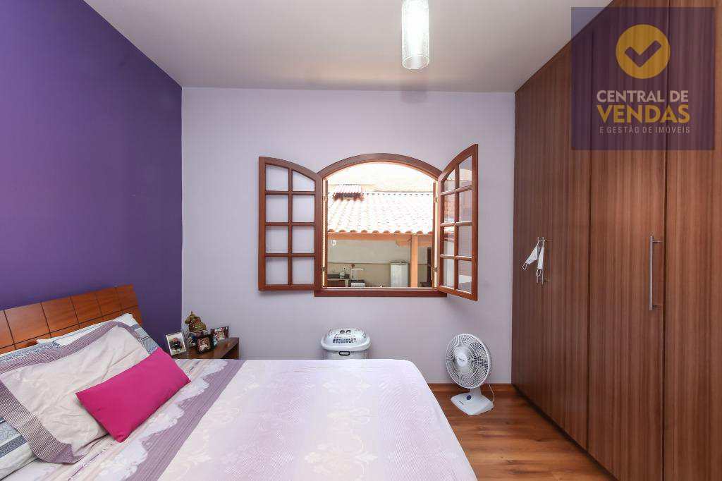 Casa à venda com 4 quartos, 360m² - Foto 25