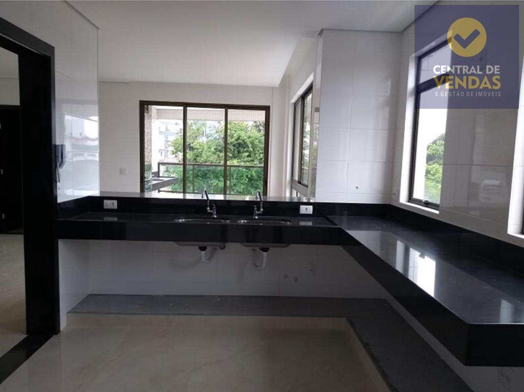 Apartamento à venda com 4 quartos, 165m² - Foto 1