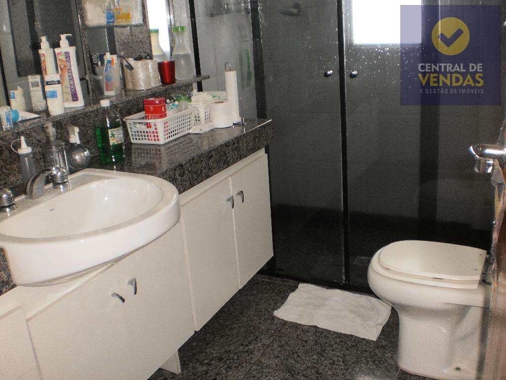 Apartamento à venda com 4 quartos, 154m² - Foto 14