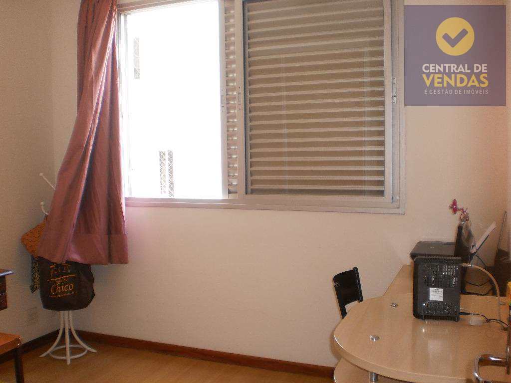 Apartamento à venda com 4 quartos, 154m² - Foto 9