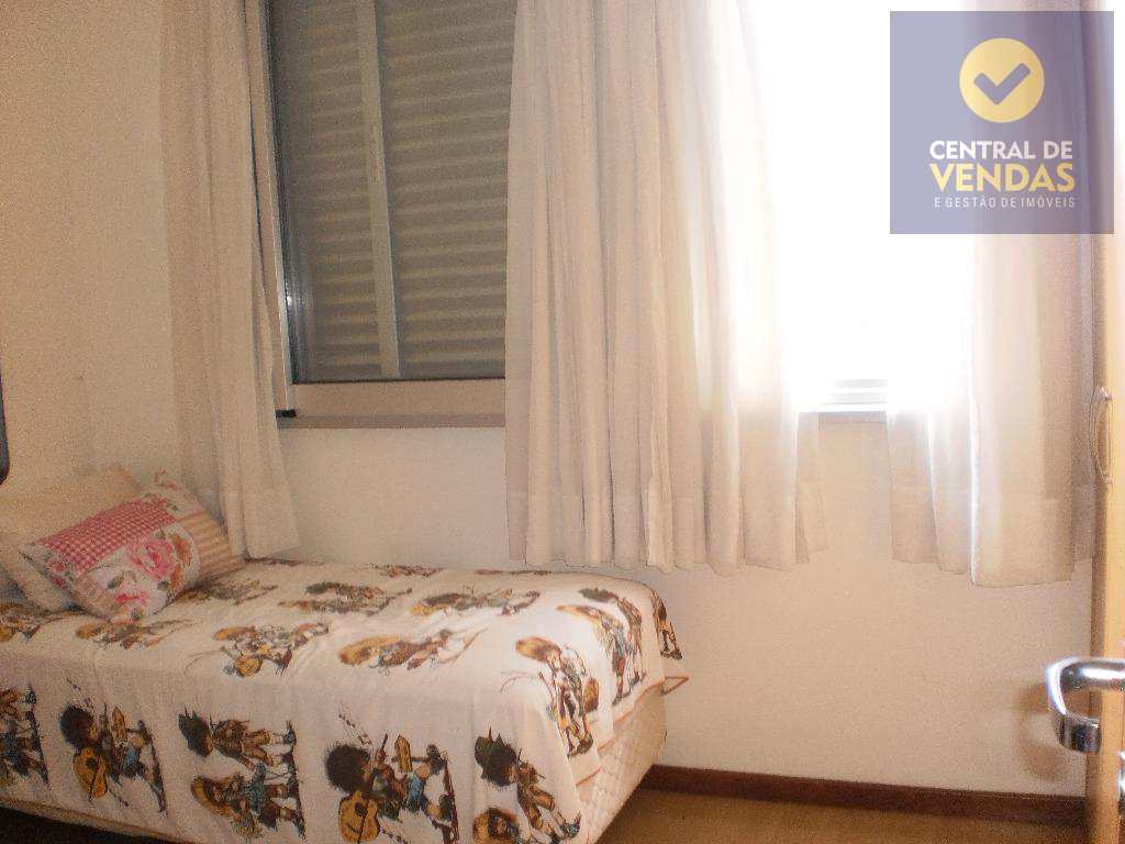 Apartamento à venda com 4 quartos, 154m² - Foto 11