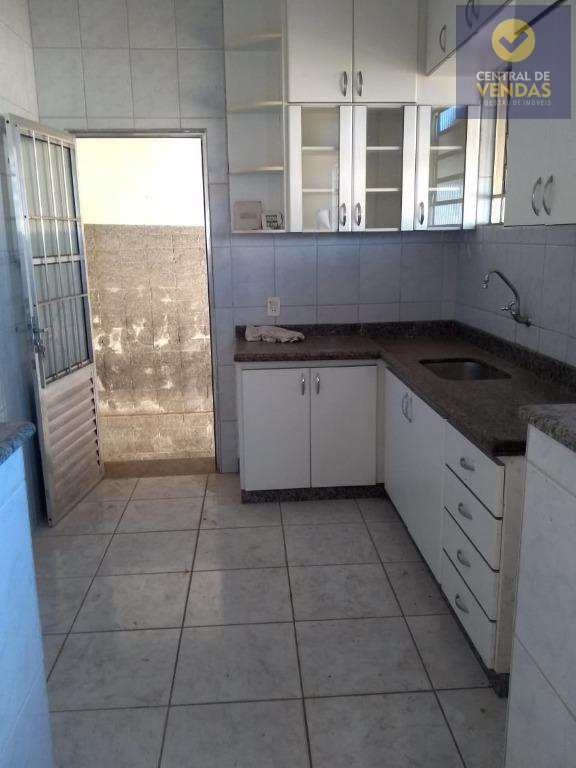 Casa à venda com 3 quartos, 308m² - Foto 15