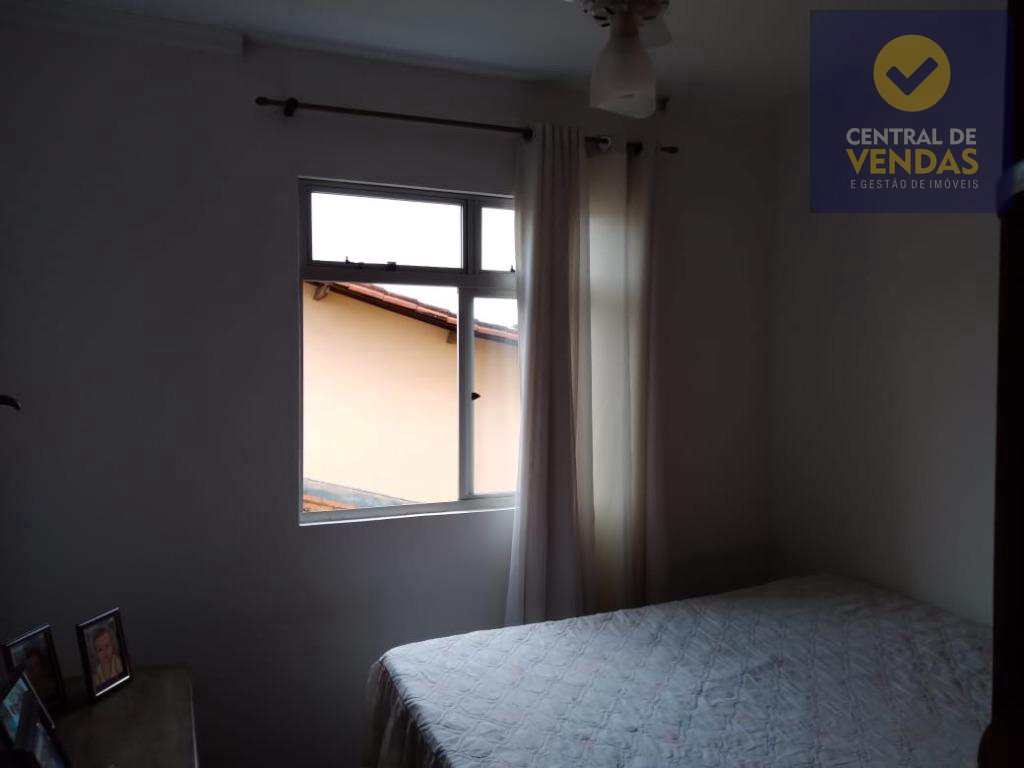 Cobertura à venda com 4 quartos, 180m² - Foto 3