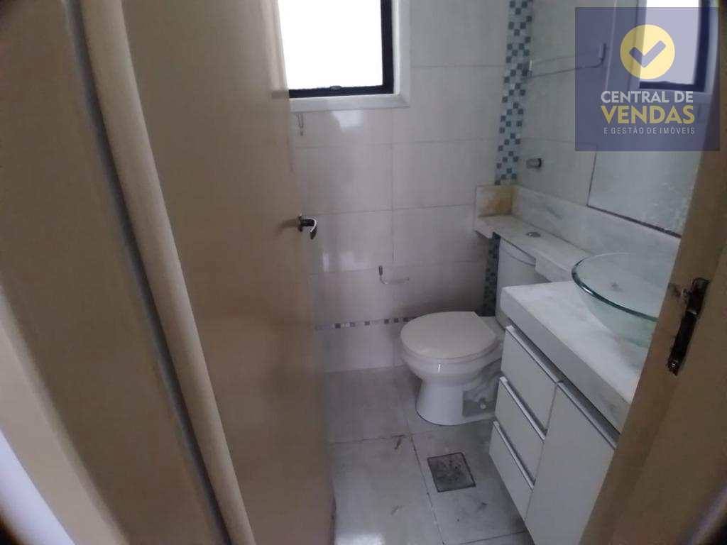 Casa à venda com 3 quartos, 98m² - Foto 11