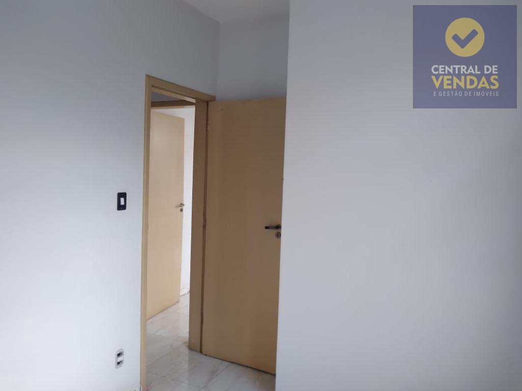 Casa à venda com 3 quartos, 98m² - Foto 7