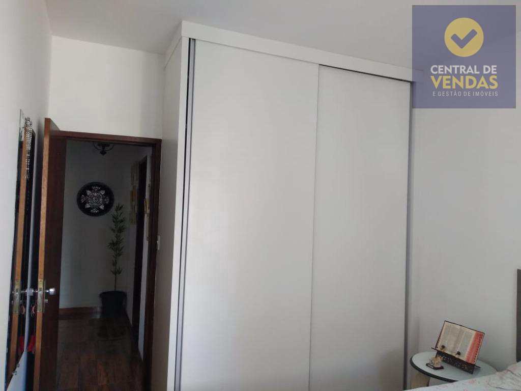 Casa à venda com 3 quartos, 360m² - Foto 25