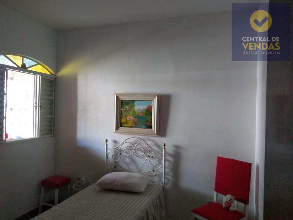 Casa à venda com 3 quartos, 360m² - Foto 10