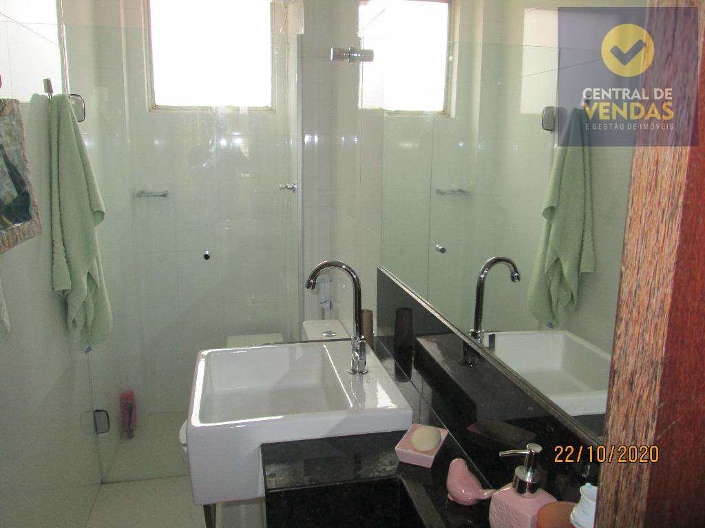 Apartamento à venda com 3 quartos, 75m² - Foto 4